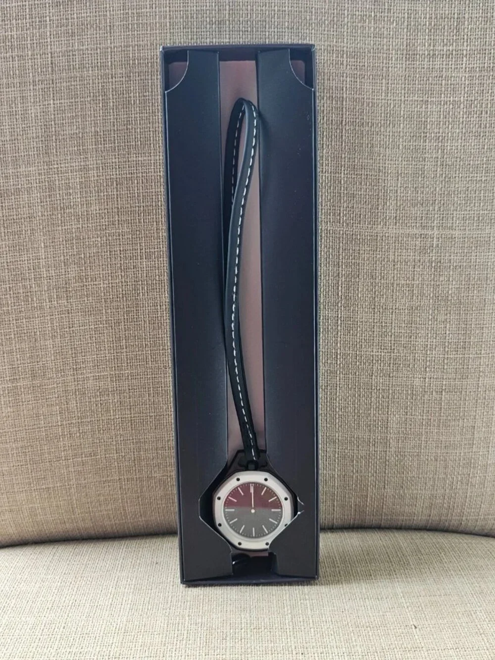 Fashion Pocket Watch Black Analog Qaurtz Hand Watch Black Face W/ Box